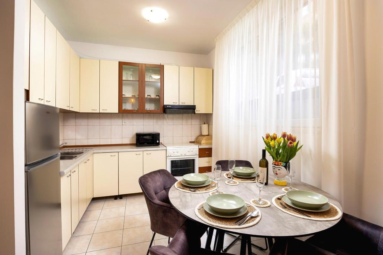 Nivi Apartment Split Eksteriør bilde